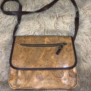 Relic by Fossil leather crossbody